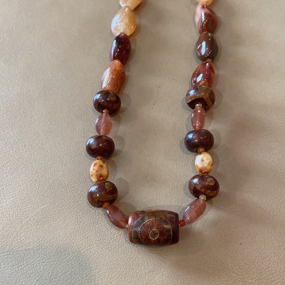 DZI and agate bead necklace w gold tone toggle clasp. Great fall colors. - Picture 2 of 4